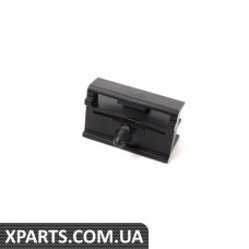 51717890000 BMW Бічний затискач для спідниці — ціна вказана за штуку