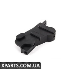 17222282683 BMW Кріплення масляного радіатора - зліва