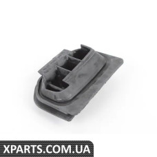 64118390864 BMW ВТУЛКА