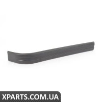 51111967374 BMW Накладка переднього бампера - права