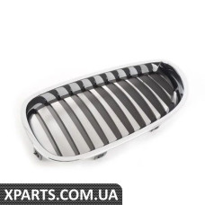 51137027061 BMW Решітка (чорна)