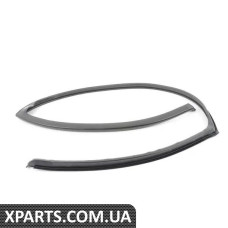 51767208592 BMW Верхній ущільнювач задніх дверей - правий