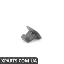 51347120805 BMW Крючок для солнцезащитного крема на боковое окно — цена указана за штуку