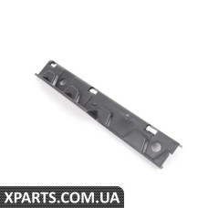 51717066227 BMW Уступ