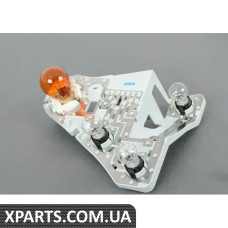 63217178383 BMW Держатель лампы E93 для заднего фонаря Fender