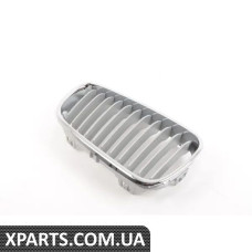 51137295526 BMW Решітка F22 - права