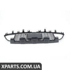 51118068135 BMW Нижні центральні грати