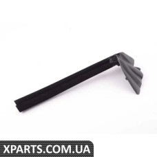 51377046124 BMW Ущільнювач чверті вікна - правий