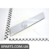Молдинг решітки радіатора Captiva лев GM 96442722