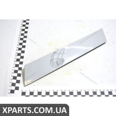 Молдинг решітки радіатора Captiva лев GM 96442722