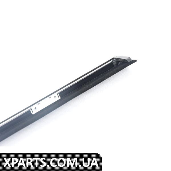 Гарнір мовляв Mercedes Benz 1406900181 Гарнір мовляв Mercedes Benz 1406900181