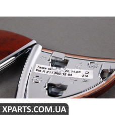 Оздоблення центральної консолі Mercedes Benz 2116803684
