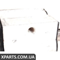 Кріплення коробки Mercedes Benz 2122400418