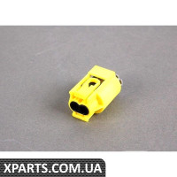 PLUG HOUSING Mercedes Benz 2215400381