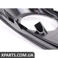 Решітка протитуманної фари - глянсова чорна з хромованим оздобленням - ліва VAG 8P0807681AET94