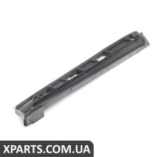 Формована секція для колони - права сторона BMW 51717114252