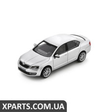 Модель SKODA Octavia A7 1:43 Silver VAG 66243A