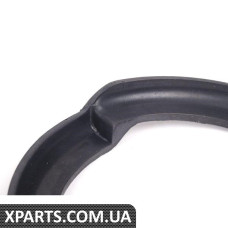 Передняя пружинная накладка BMW 31332450120