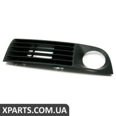 Грати протитуманної фари (A8 D2, праворуч, 06/2000 - 09/2002) VAG 4D08536363FZ