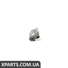 Затискач фільтра салону VAG 8D0819449