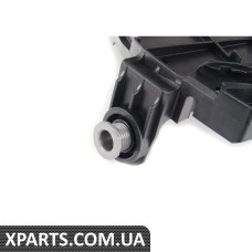 Кронштейн кріплення фари r VAG 7L6941292