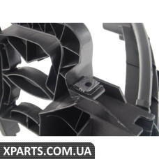 Кронштейн кріплення фари VAG 8R0805607B