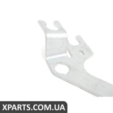 Кронштейн кріплення передньої гальмівної магістралі - правий VAG 8E0615134F