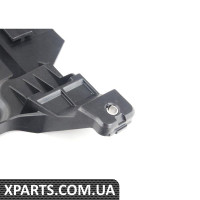 Майданчик кріплення фари права VAG 8R0941454A
