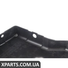 Кришка кріплення двигуна - права BMW 51718222132