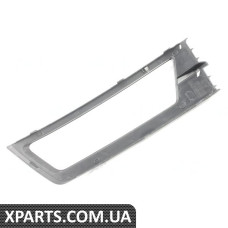 Решітка бампера VAG 5JA8076819B9