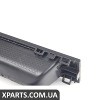 ЛОТОК ДЛЯ ВІДПОЧИНОК BMW 51169206734