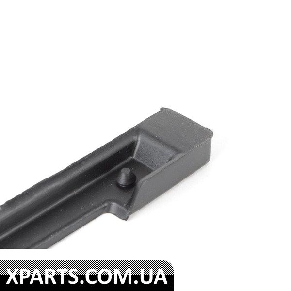 ГУМОВИЙ КЛЕАТ Mercedes Benz 1075040012 ГУМОВИЙ КЛЕАТ Mercedes Benz 1075040012