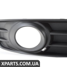 Протитуманна фара - сатин чорний - правий VAG 8P0807682E9B9