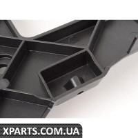 Напрямна переднього бампера - праворуч VAG 4F0807228A