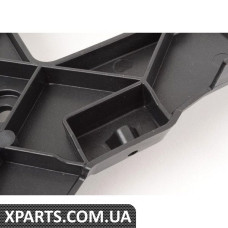 Направляющая переднего бампера - справа VAG 4F0807228A