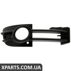 Решітка протитуманної фари (S4 B6, права) VAG 8E0807682B01C