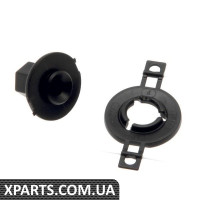 Гайка лайнера под днищем VAG 8E0825265D