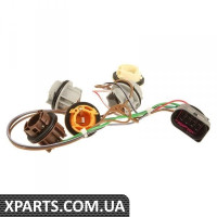 Патрон лампочки заднього ходу (A4 S4 B6 B7, кабріолет, з 5-точковим тримачем, зліва) VAG 8H0945221