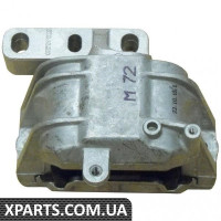 Подвеска двигателя (TT Mk2 Golf R Mk6) VAG 8J0199262