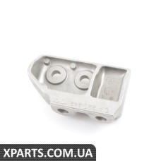 Кріплення коробки - зліва Mercedes Benz 2202421001