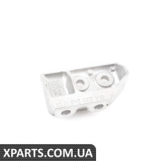 Кріплення коробки передач - праворуч Mercedes Benz 2202421101