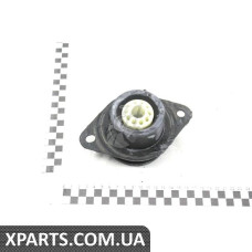 Опора двигателя левая 1,9dci Renult Trafic II, Opel Vivaro A 2001- Renault 8200003824