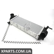 Радіатор інтеркулера 1,5dci Kangoo II Renault 8200382109