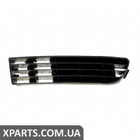 РЕШИТКА В БАМПЕР Signeda PAD99009KL (аналог для 4A0807345)
