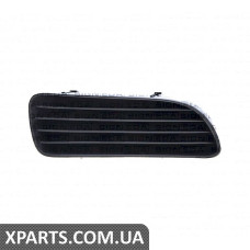 РЕШИТКА В БАМПЕР Signeda PTY99035CAR (аналог для 8148112040)