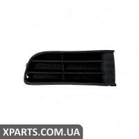 РЕШИТКА В БАМПЕР Signeda PVW99020BL(K) (аналог для 8Q0853665A)