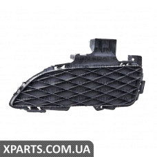 РЕШИТКА В БАМПЕР Signeda PMZ99008CAL (аналог для BN8V50C21)