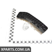 Кріплення переднього бампера TOYOTA 5253533040