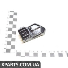 Кронштейн заднього ліхтаря TOYOTA 5256133050