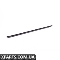 4B0837479C VAG Уплотнитель паза переднего внутреннего окна - левый